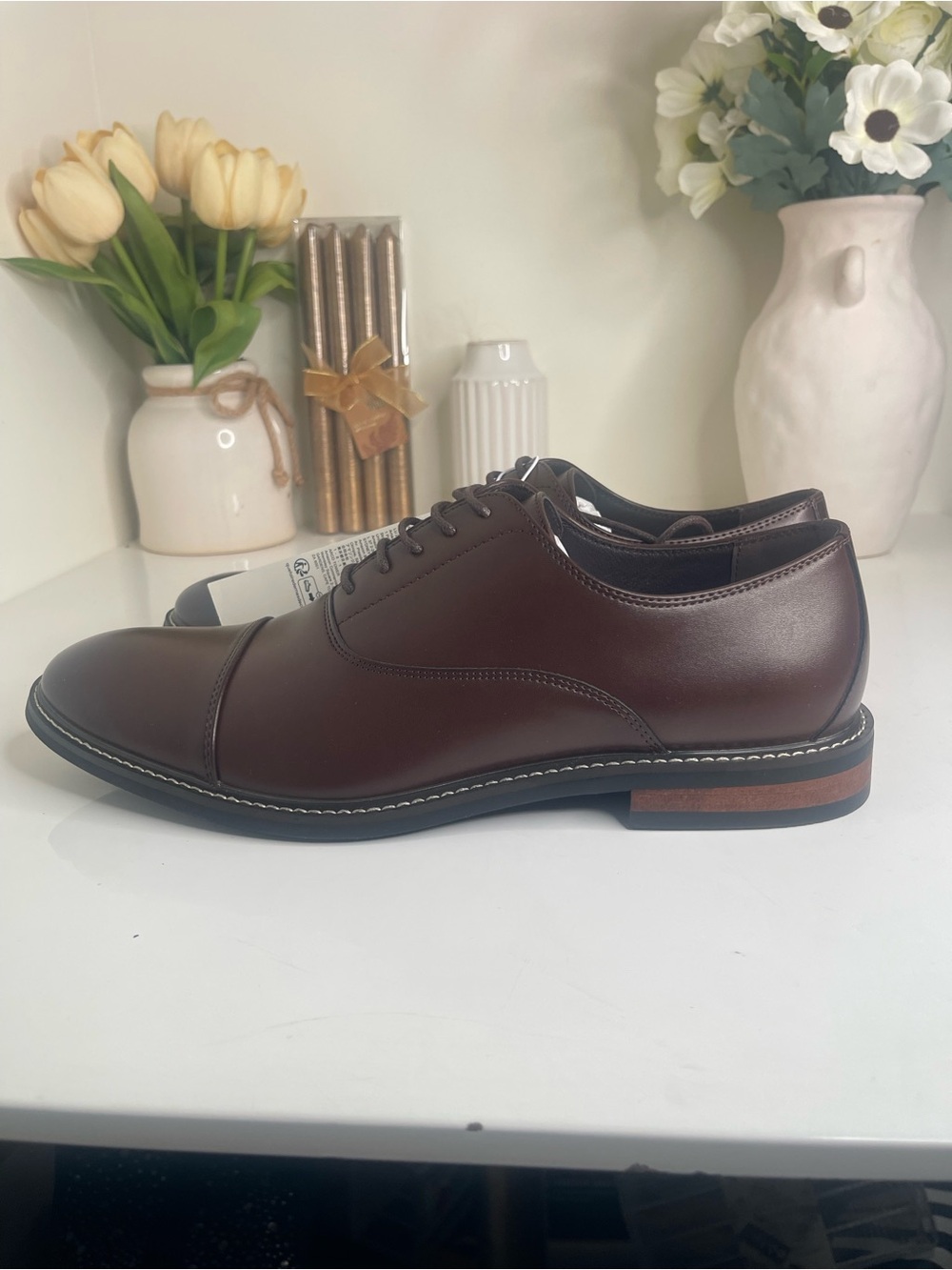 Amazon Essentials Men's Brown Cap-Toe Oxford Dress Shoes